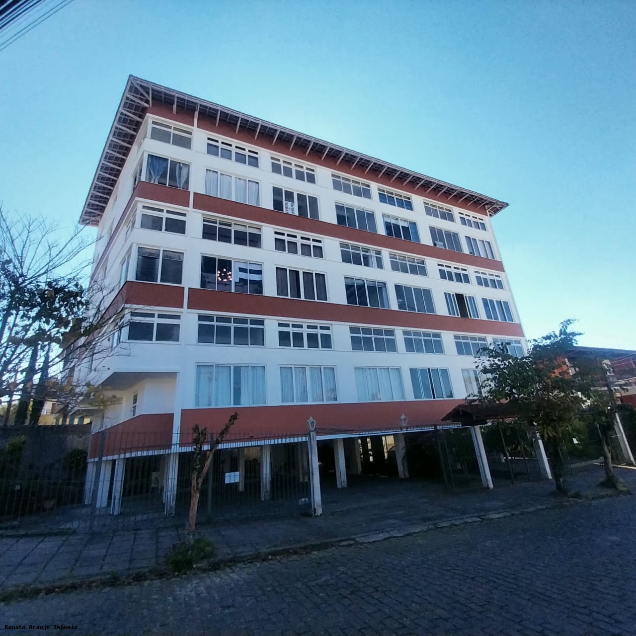 Apartamento à venda em Alto, Teresópolis - RJ - Foto 1