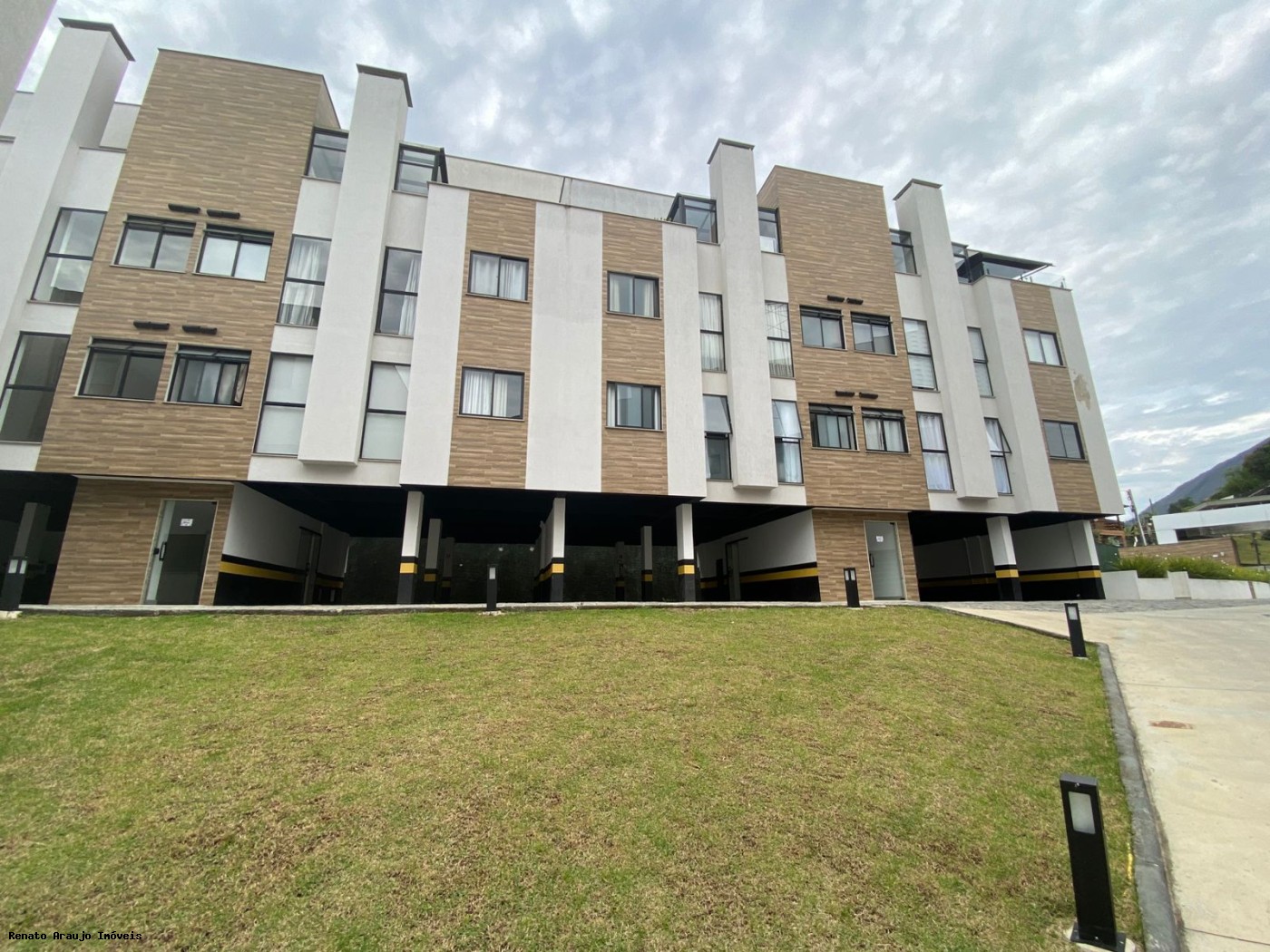 Apartamento à venda em Bom Retiro, Teresópolis - RJ - Foto 1